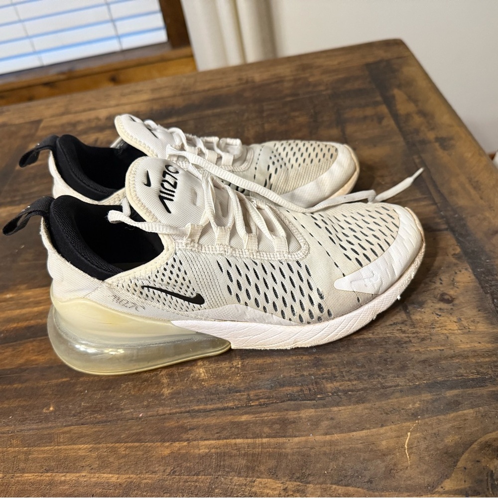 Nike White and Black air 270